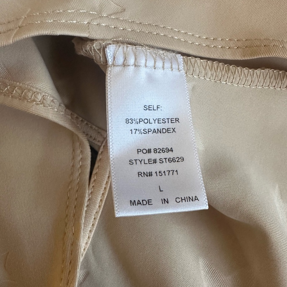 Le Lis Collection Backless Star Print Bodysuit – Tie Back – Beige/Nude – Size L - Picture 9 of 15